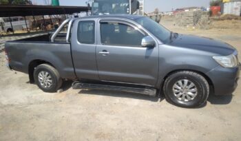 Readily Available Toyota Hilux 2013 full