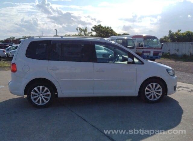 Import Volkswagen Touran 2012 full