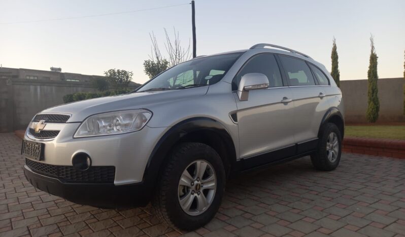 Local Chevrolet Captiva full